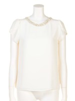 ネックビジューブラウス/オフホワイト