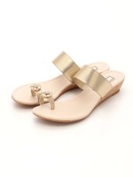 【ストレスフリー】ビジューサムリングサンダル/GOLD