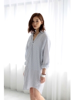 【AZUL by moussy】プロビスコースドルマン長袖シャツワンピース/柄NVY