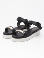 メタルプレート付きスポーツサンダル/クロ