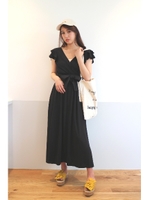 ウネスムース袖フリルカシュクールワンピース/ブラック(010)