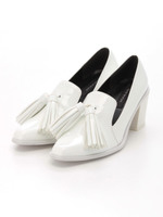 タッセルローファー/オフホワイト