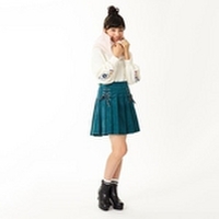 【51%OFF】【ニコラ掲載】ロゴ入りリボンレースアッププリーツスカパン