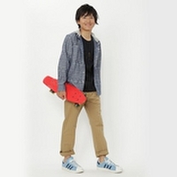【50%OFF】フードつきロゴ刺しゅう入り柄シャツ