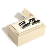 バーバリー カフスリング 37438 ブラック系 メンズ ロゴ刻印カフス ケース付