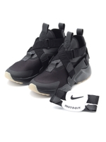 NIKE WMNS AIR HUARACHE CITY AH6787-003/ブラック