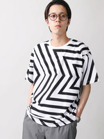 WEGO/ジオメトリック総柄Tシャツ
