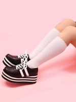 WC/ラインソールスニーカー