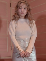 ポイントボタンタートルニットトップス/WHT