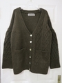 cable Vneck cardigan/brown
