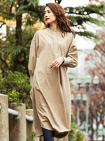 女性らしいラインのプルオーバーシャツワンピース/ベージュ
