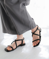 ナローパデットサンダル