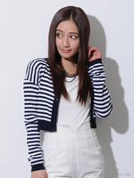 ショート丈ボーダーカーデ