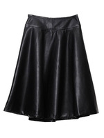 ビーガンレザーミディアムフレアスカート