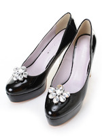 ビジューヒールパンプス