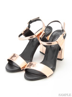 メタルサンダル