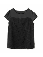 レース切り替えパフスリーブブラウス