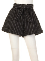 チョークストライプショートパンツ