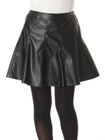 フェイクレザーフレアースカート