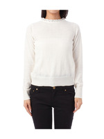 ビジューつきネックプルオーバー