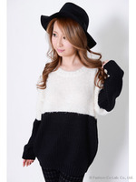 バイカラーフェザーヤーンニット