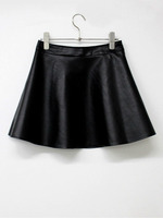 レザーフレアミニスカート