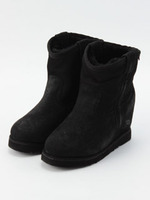 【Tourbillon】インヒール　ショートムートン/ブラックスウェード