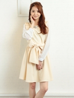 ビジューネックフリルブラウス/ベージュ