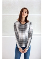 【AZUL by moussy】TC天竺ラウンドヘムVネック長袖プルオーバー/柄RED