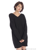 背中スピンドルケーブルニット/ブラック