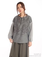 アンティークカットワーク刺繍ニットプル/ブラック