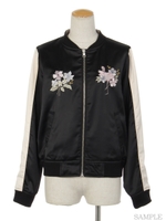 リバーシブル刺繍ブルゾン/黒