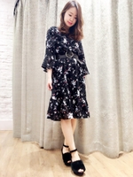 フロッキー花柄ワンピース/ブラック柄