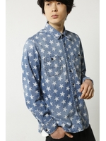 【AZUL by moussy】スター総柄ライトオンスデニム長袖シャツ/NVY