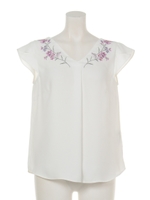 チューリップスリーブ刺繍ブラウス/特殊ホワイト