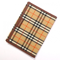 バーバリー ブックカバー ベージュ系 いつも持つ物だからこそこだわりたいオススメのアイテム 25204