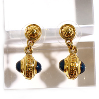 バーバリーズ ピアス ネックレスセット 27544 ゴールド系  黒のエナメルが全体を引き締める