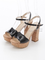 【REZOY】スカラップエナメルコルクヒールサンダル/ブラックエナメル