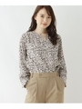 【VERY4月号掲載】【洗える・34(SS)、42(LL)WEB限定サイズ】総柄キーネックプルブラウス/ホワイト(102)