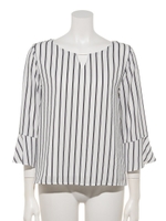 メタルパーツ付柄ブラウス/オフホワイト