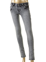 ダメージスキニーパンツ