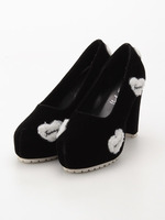 ハートワッペンパンプス