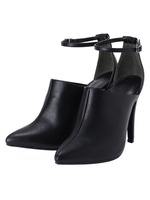 ストラップハーフカットブーティー