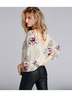 花柄オフショルダーギャザーカットソー