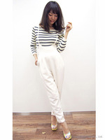 サロペットパンツ