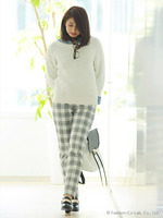 ストレッチ柄パンツ