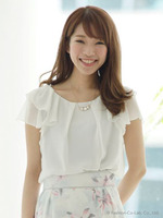 2WAYラッフルブラウス