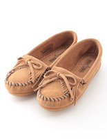【MINNETONKA】KILTY　SUEDE　MOC/TPE