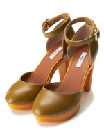 ウッドヒールストラップパンプス/KKI