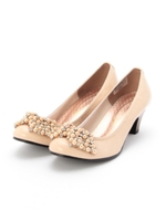 【別注】vanity beauty ビジューリボンパンプス/ライトベージュ(051)